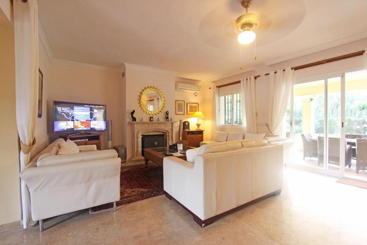 1106 Marbella Large Family Villa Estepona Eksteriør billede