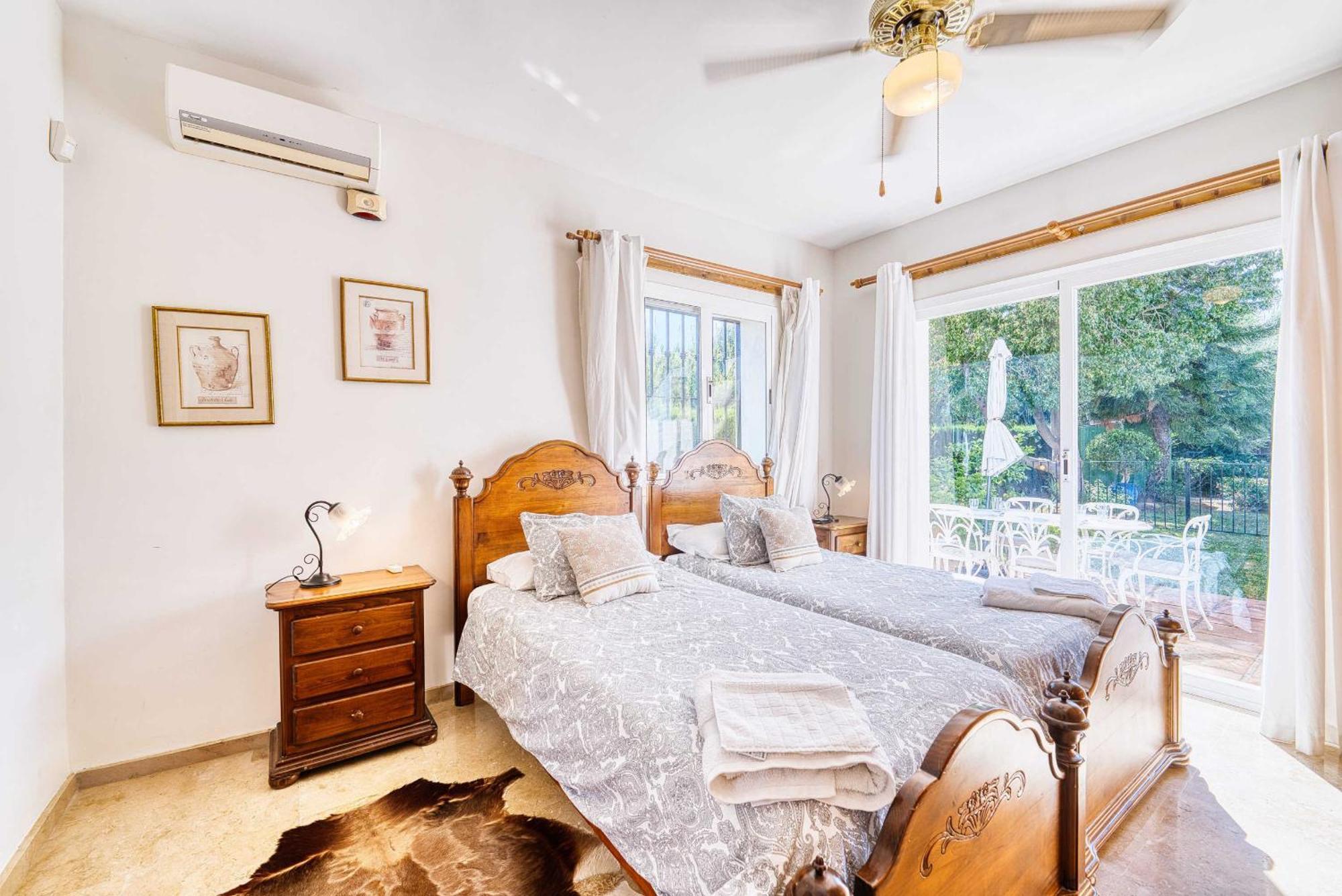 1106 Marbella Large Family Villa Estepona Eksteriør billede
