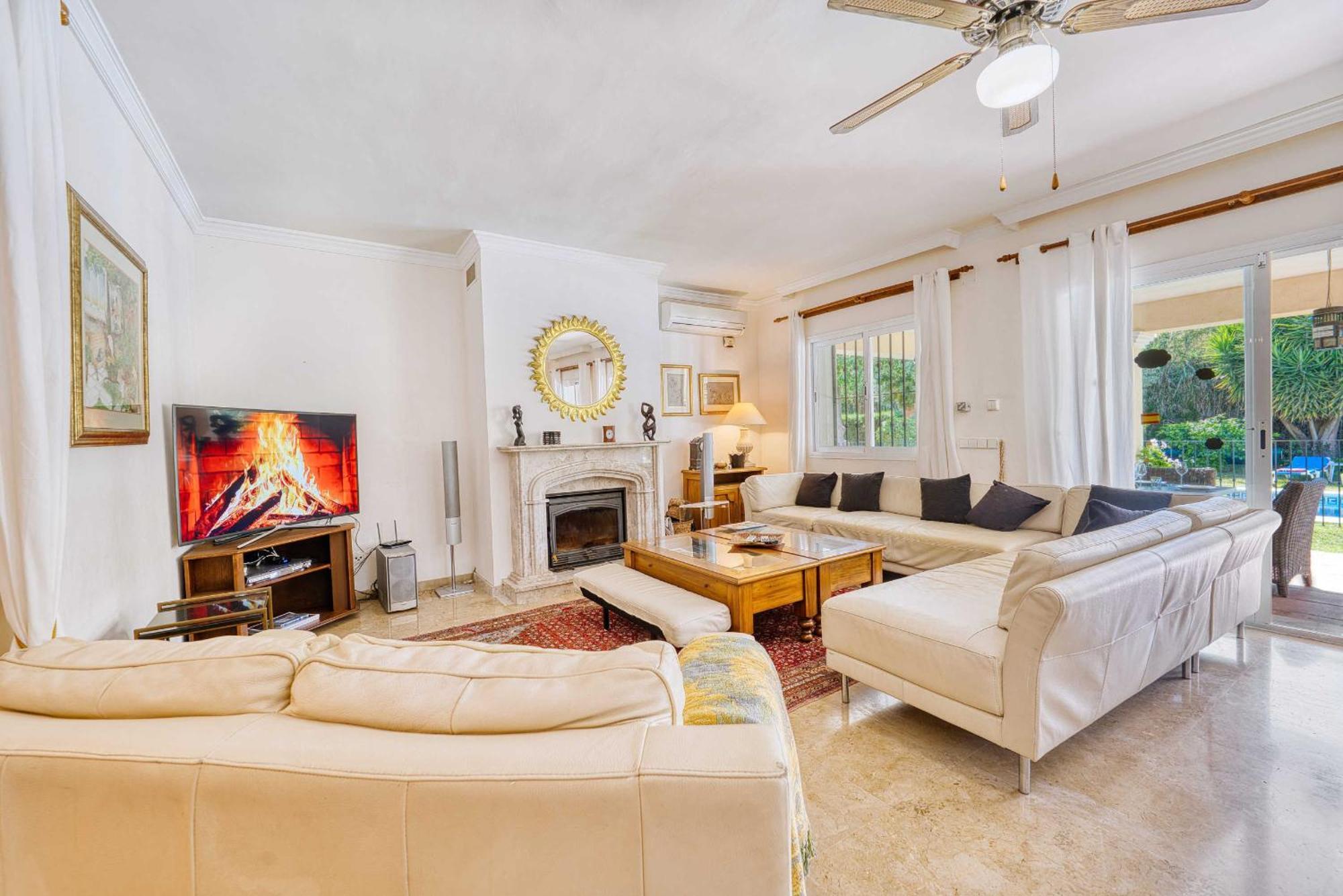 1106 Marbella Large Family Villa Estepona Eksteriør billede