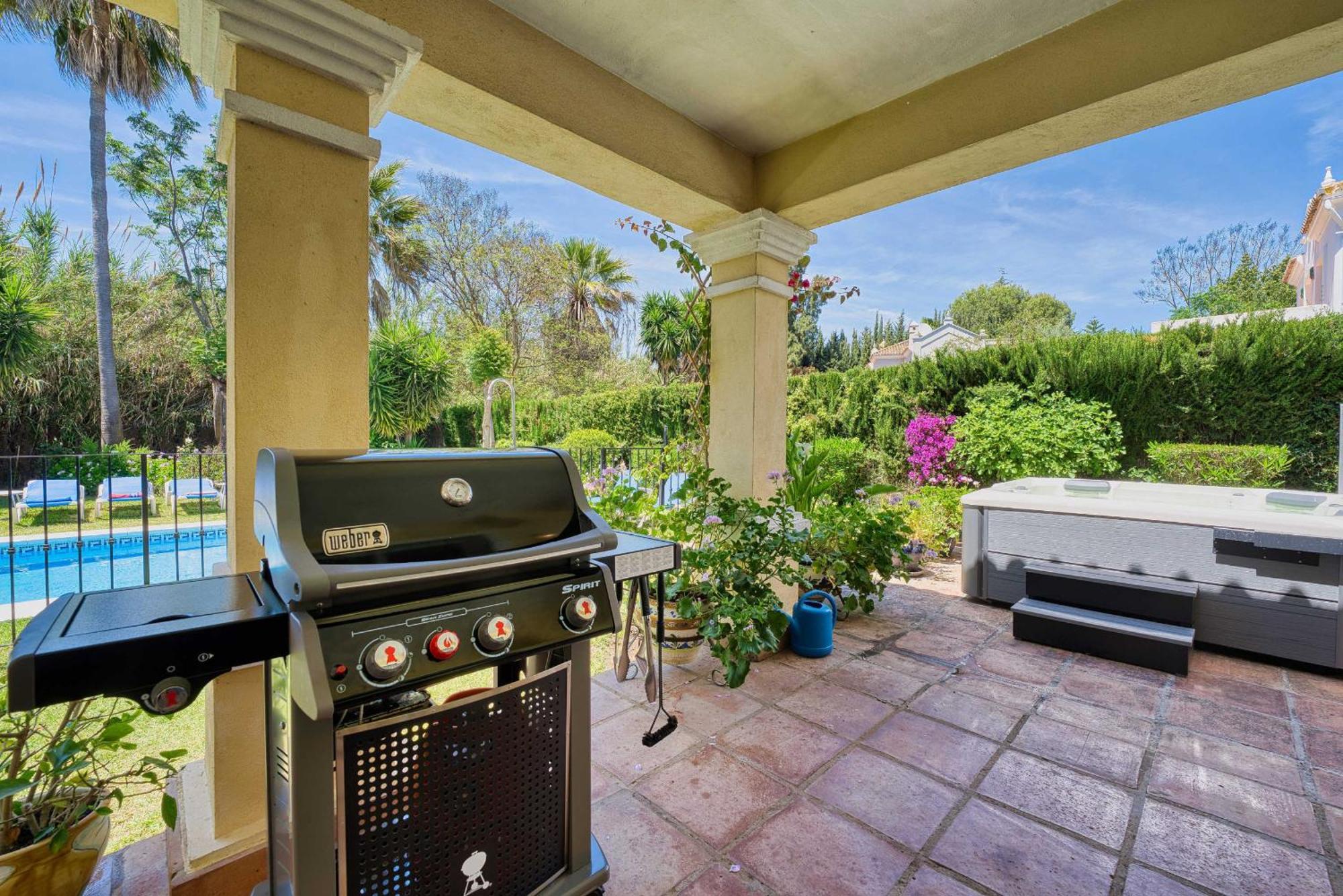 1106 Marbella Large Family Villa Estepona Eksteriør billede