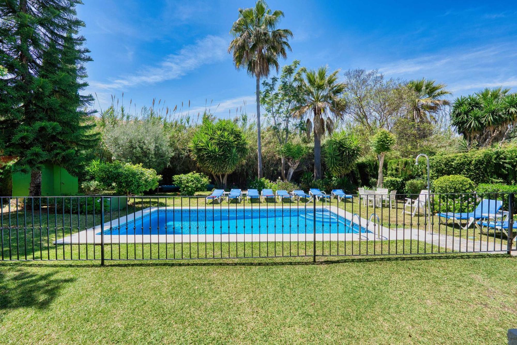 1106 Marbella Large Family Villa Estepona Eksteriør billede